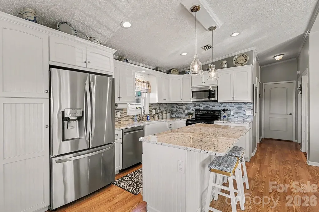 103 Oriole Road New London NC 28127