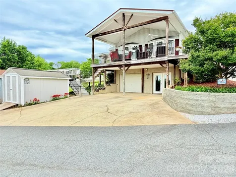 103 Oriole Road New London NC 28127