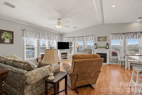 103 Oriole Road New London NC 28127