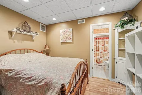 103 Oriole Road New London NC 28127