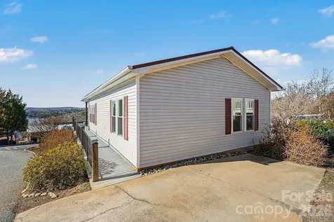 103 Oriole Road New London NC 28127