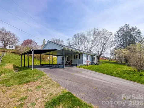 97 Tom Sparks Road Spruce Pine NC 28777