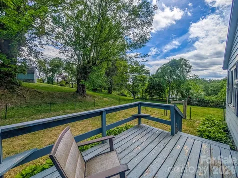97 Tom Sparks Road Spruce Pine NC 28777