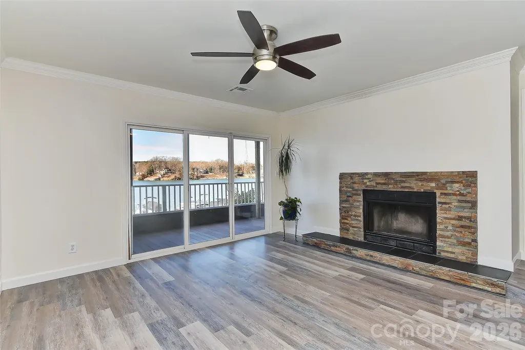 7332 Lakefront Drive Charlotte NC 28278