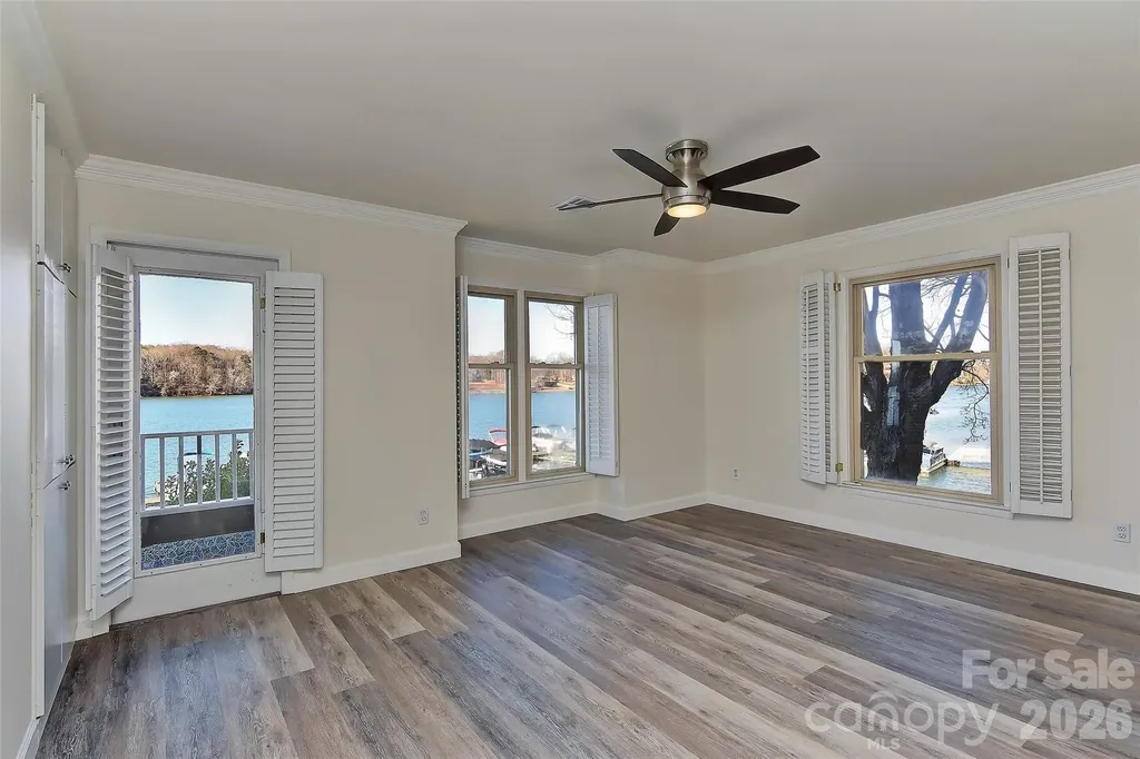 7332 Lakefront Drive Charlotte NC 28278