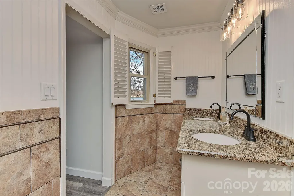 7332 Lakefront Drive Charlotte NC 28278