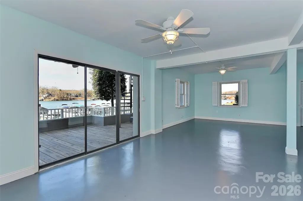7332 Lakefront Drive Charlotte NC 28278