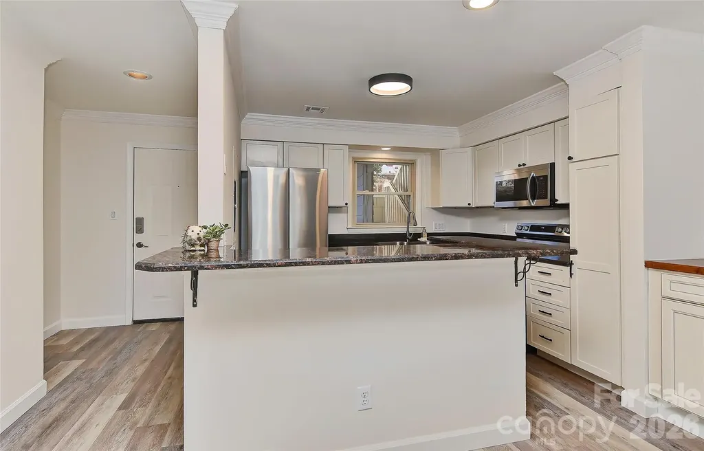 7332 Lakefront Drive Charlotte NC 28278