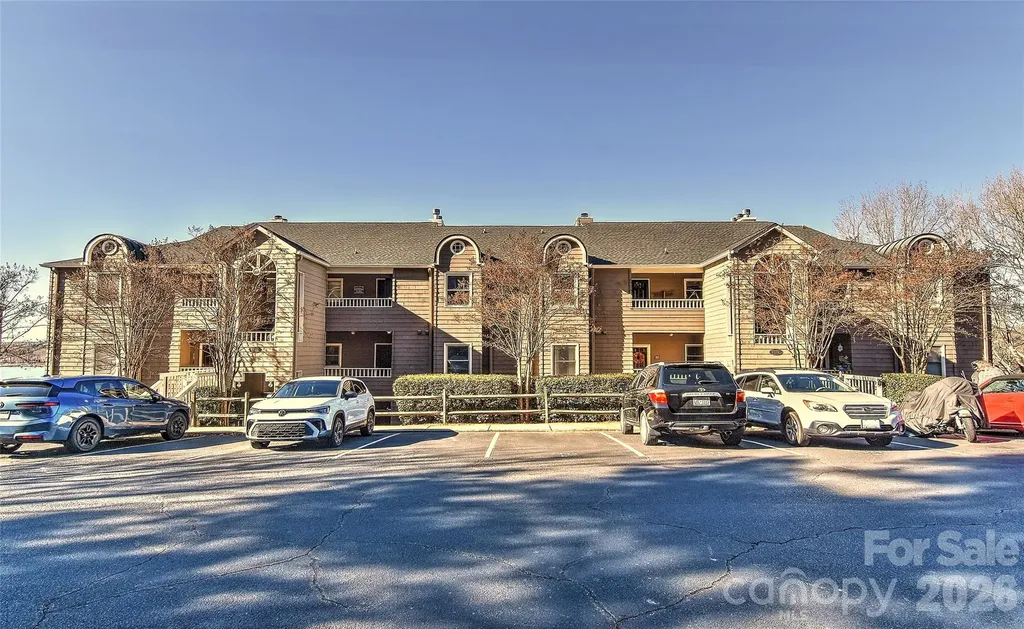 7332 Lakefront Drive Charlotte NC 28278