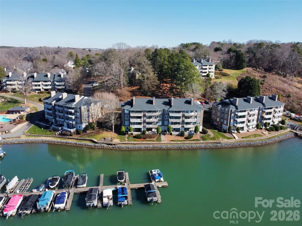 7332 Lakefront Drive Charlotte NC 28278