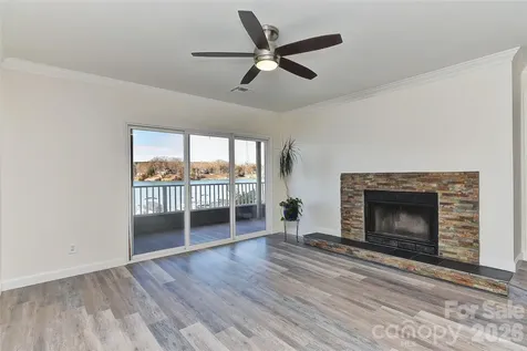 7332 Lakefront Drive Charlotte NC 28278