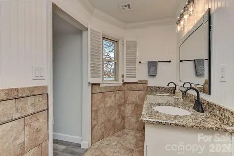 7332 Lakefront Drive Charlotte NC 28278