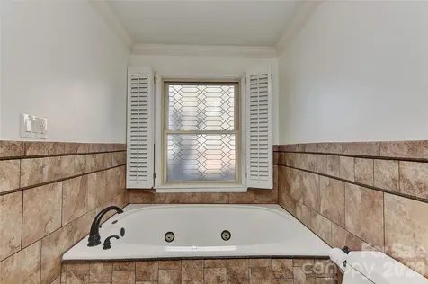 7332 Lakefront Drive Charlotte NC 28278