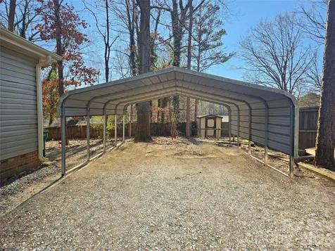 506 Settlement Drive Midland NC 28107