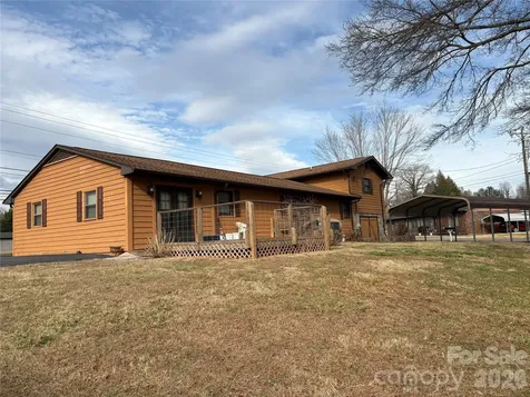 3253 Us 70 Highway W Marion NC 28752