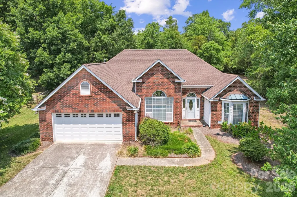 12408 Sandringham Place Charlotte NC 28262