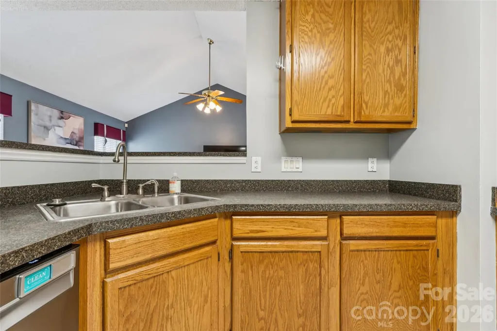 12408 Sandringham Place Charlotte NC 28262