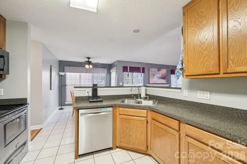 12408 Sandringham Place Charlotte NC 28262