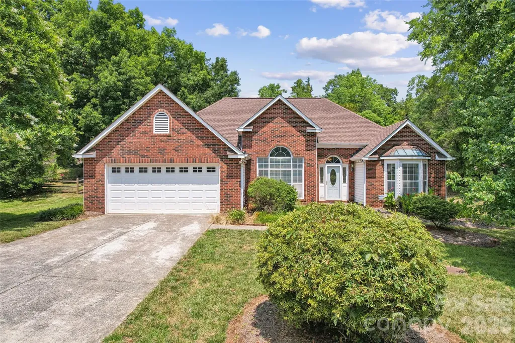 12408 Sandringham Place Charlotte NC 28262