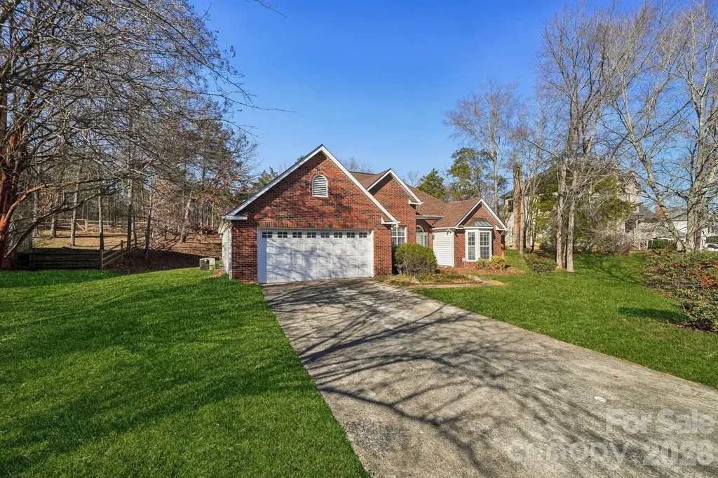 12408 Sandringham Place Charlotte NC 28262