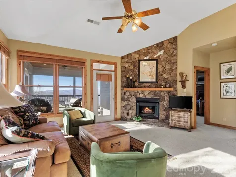 80 Stoney Falls Loop Burnsville NC 28714