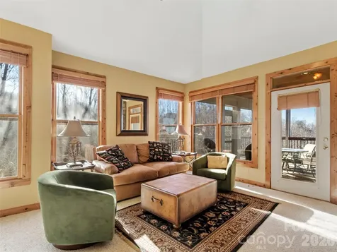 80 Stoney Falls Loop Burnsville NC 28714