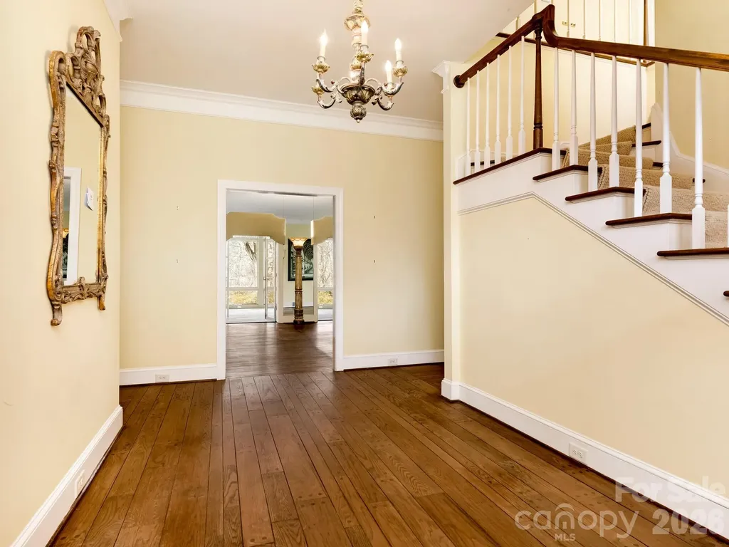2750 Loch Lane Charlotte NC 28226