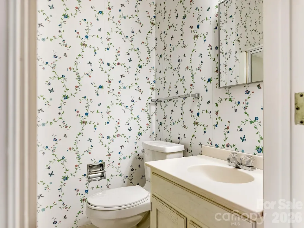 2750 Loch Lane Charlotte NC 28226