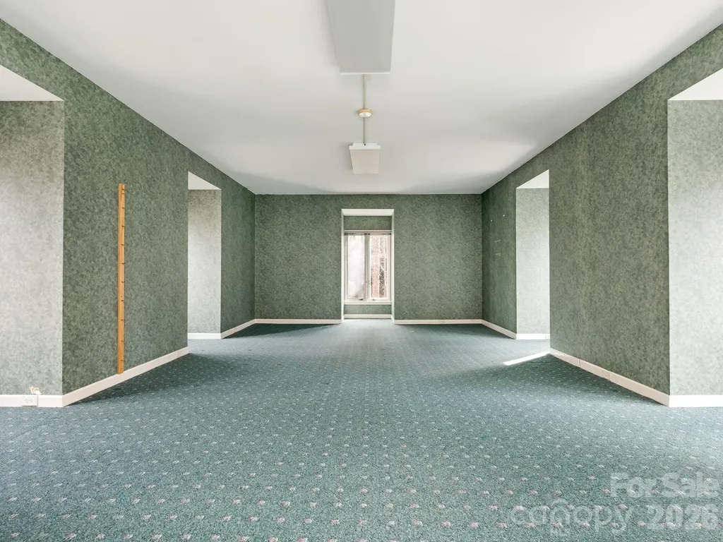 2750 Loch Lane Charlotte NC 28226