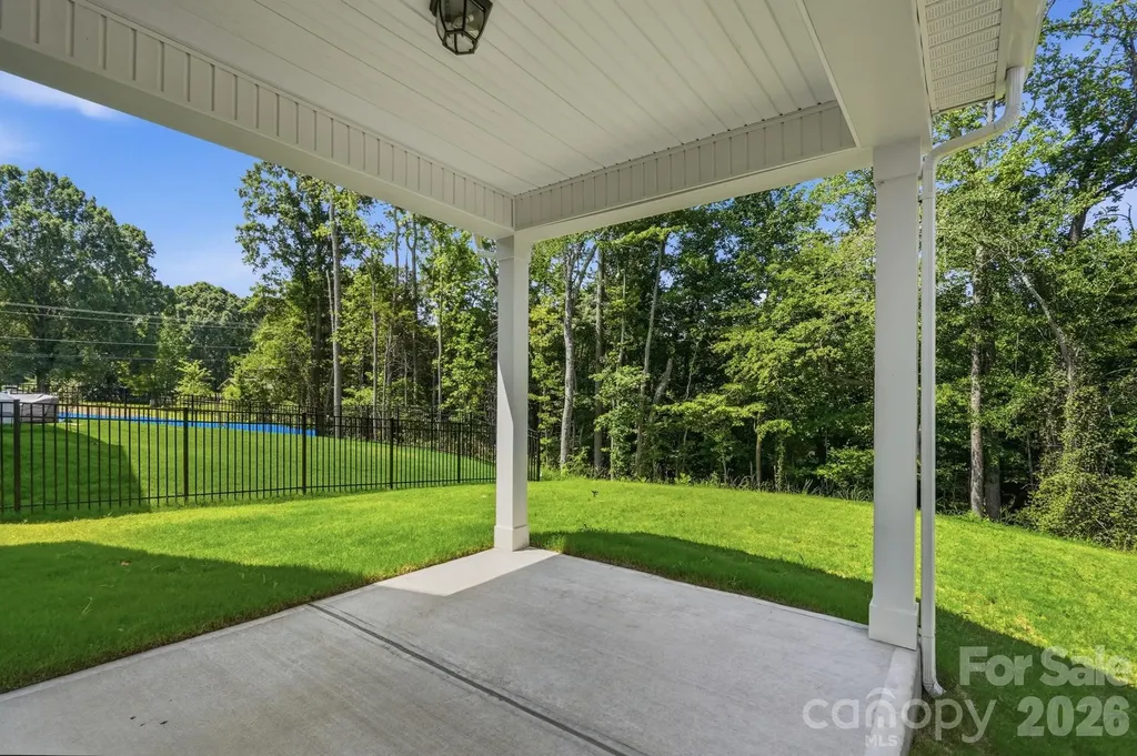 13115 Foxberry Road Charlotte NC 28213