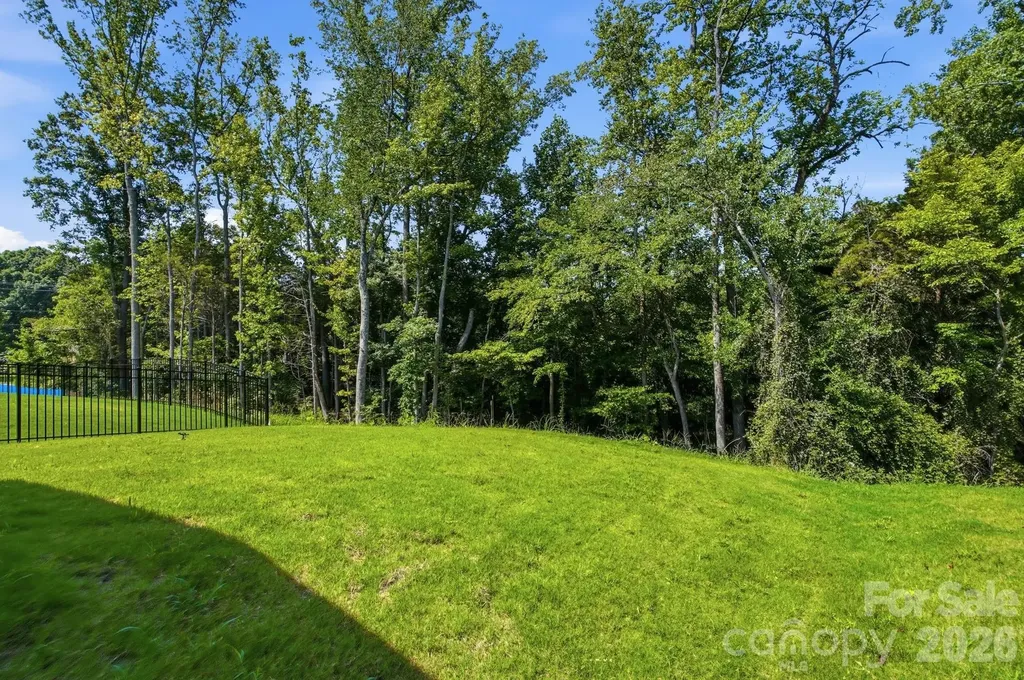13115 Foxberry Road Charlotte NC 28213