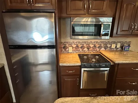 112 Sparrow Lane New London NC 28127