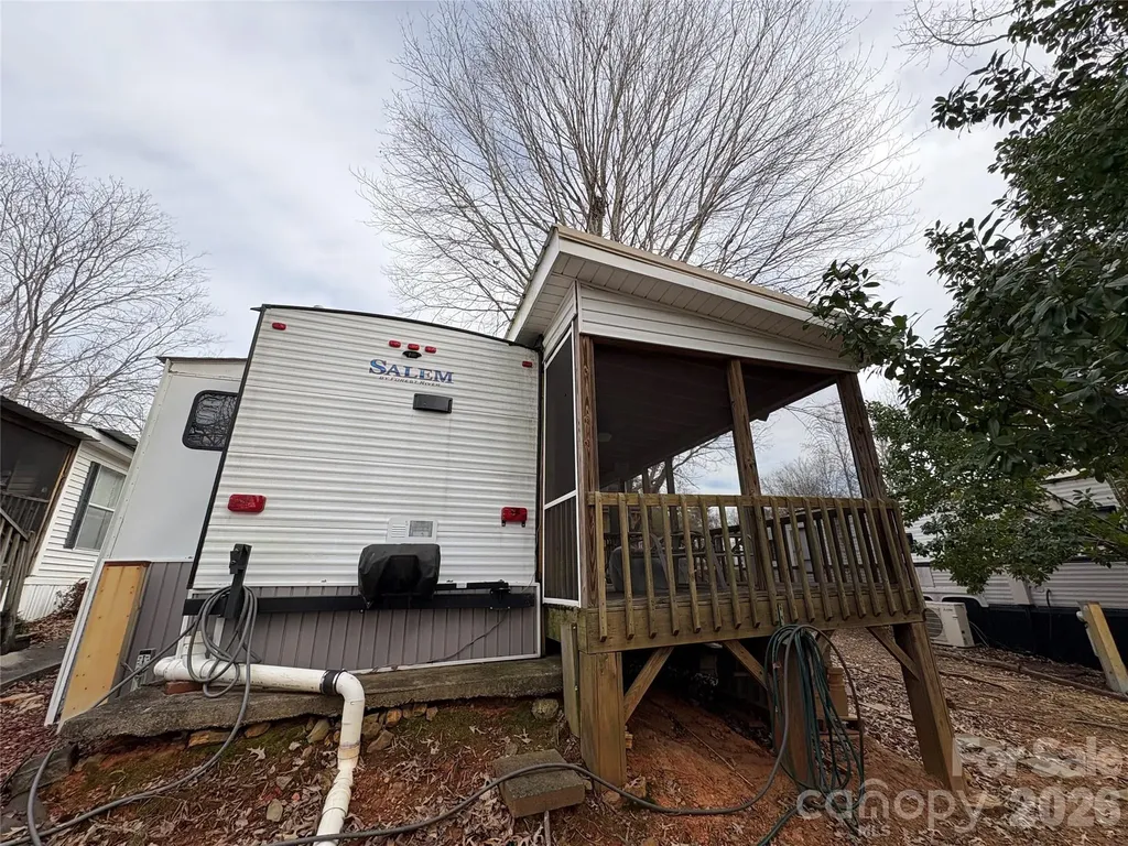110 Sycamore Street New London NC 28127