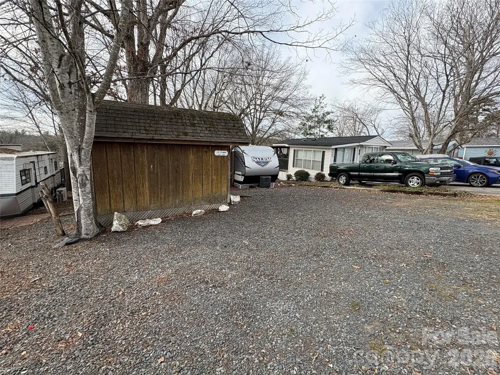 110 Sycamore Street New London NC 28127