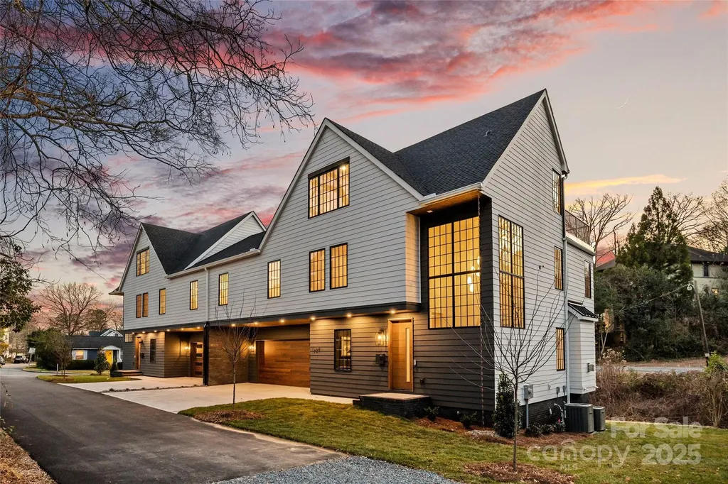 1607 Tippah Park Court Charlotte NC 28205