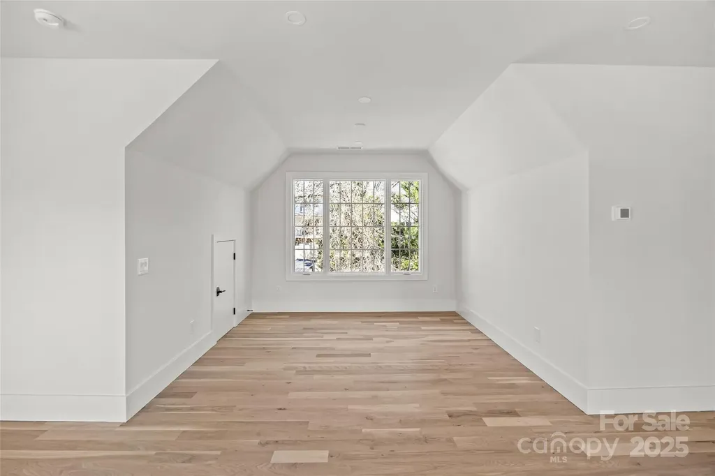 1607 Tippah Park Court Charlotte NC 28205