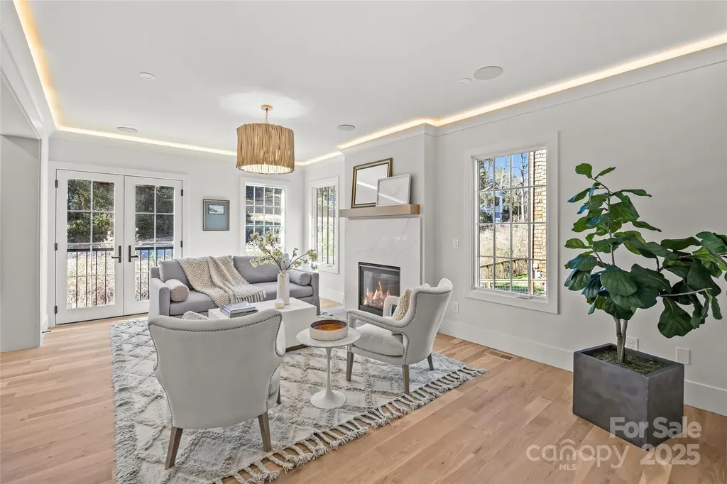 1607 Tippah Park Court Charlotte NC 28205