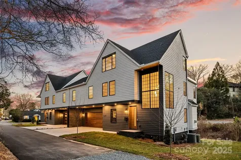 1607 Tippah Park Court Charlotte NC 28205