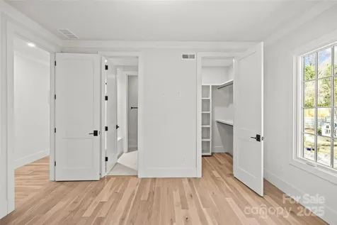 1607 Tippah Park Court Charlotte NC 28205