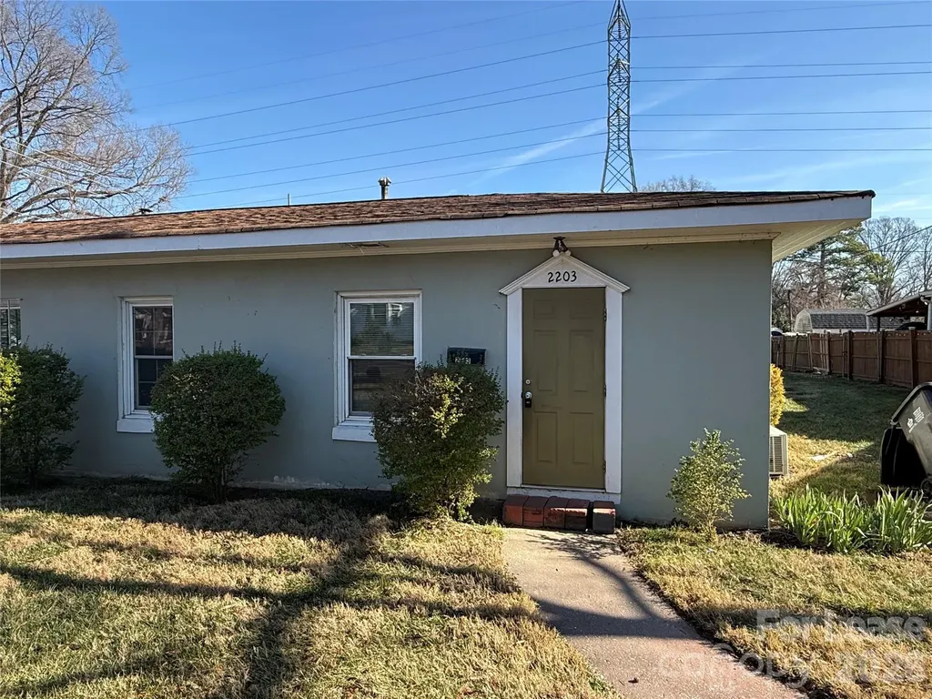 2203 Highland Street Charlotte NC 28208