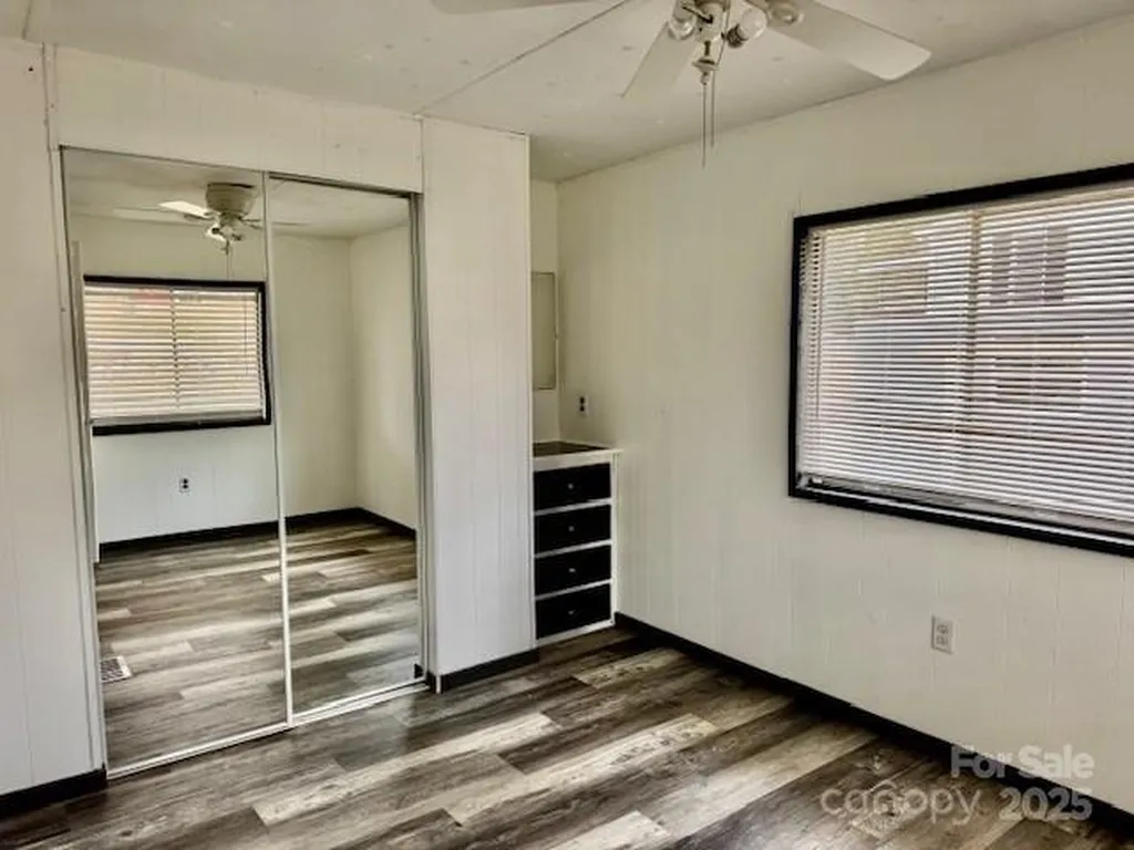 350 39th Street Place SW Hickory NC 28602