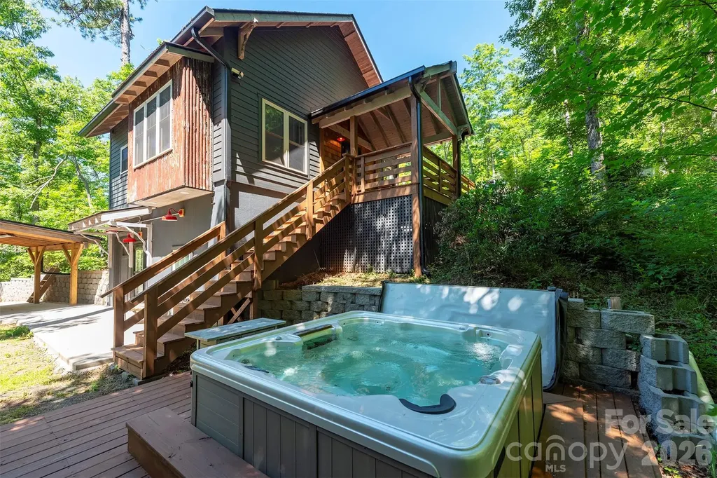 115 Bartram Way Black Mountain NC 28711