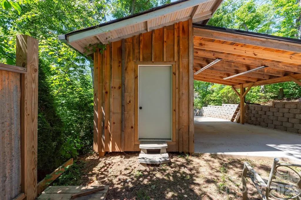 115 Bartram Way Black Mountain NC 28711