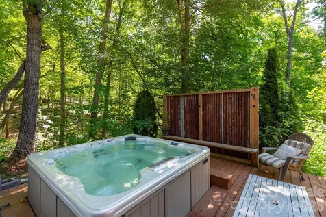 115 Bartram Way Black Mountain NC 28711