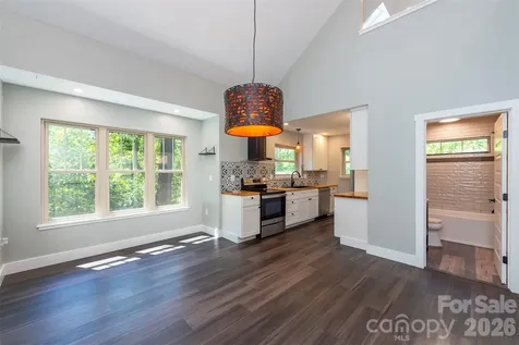 115 Bartram Way Black Mountain NC 28711