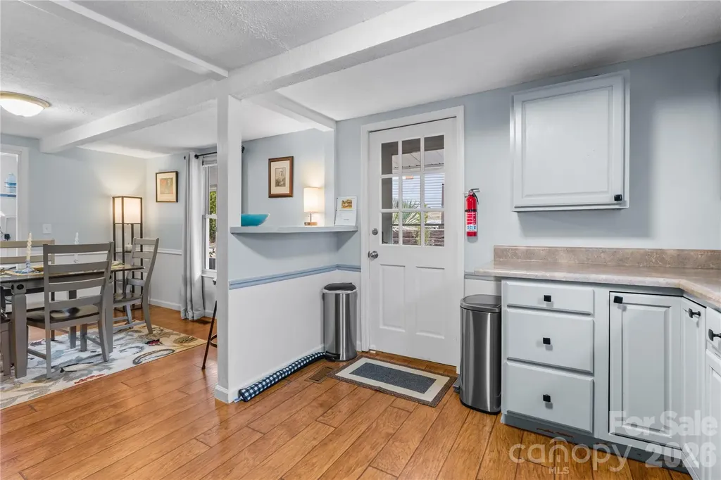 23 Maxwell Road Asheville NC 28805