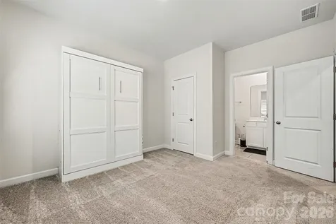 4012 Yucca Alley Charlotte NC 28217
