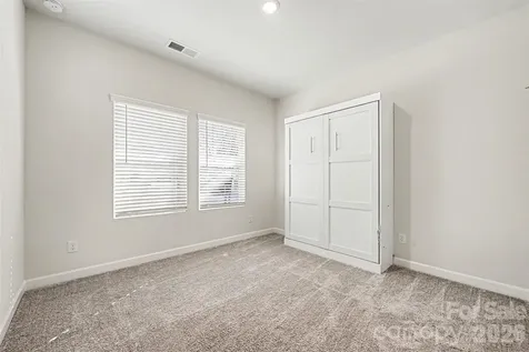 4012 Yucca Alley Charlotte NC 28217
