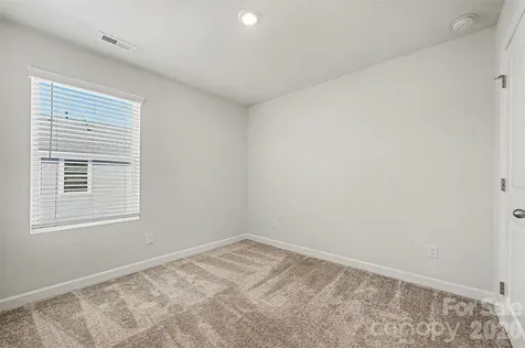 4012 Yucca Alley Charlotte NC 28217