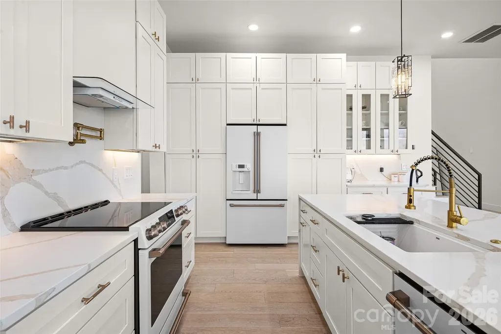 22 Chesten Mountain Drive Asheville NC 28803